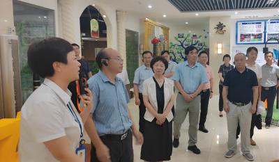 索求无限可能  同谋发展大计——记民建江西省委会来岳阳1066vip威尼斯调研！